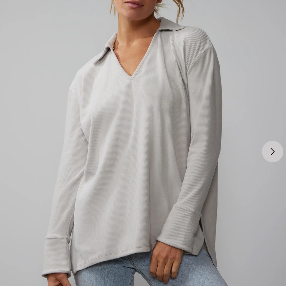 Long Sleeve Collar V-Neck Tunic - Large